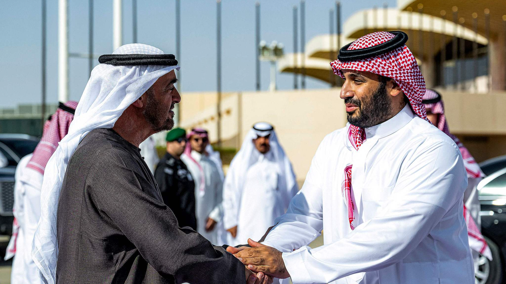 ولي العهد السعودي ورئيس الوزراء يلتقيان رئيس دولة الإمارات ويناقشان القضية الفلسطينية