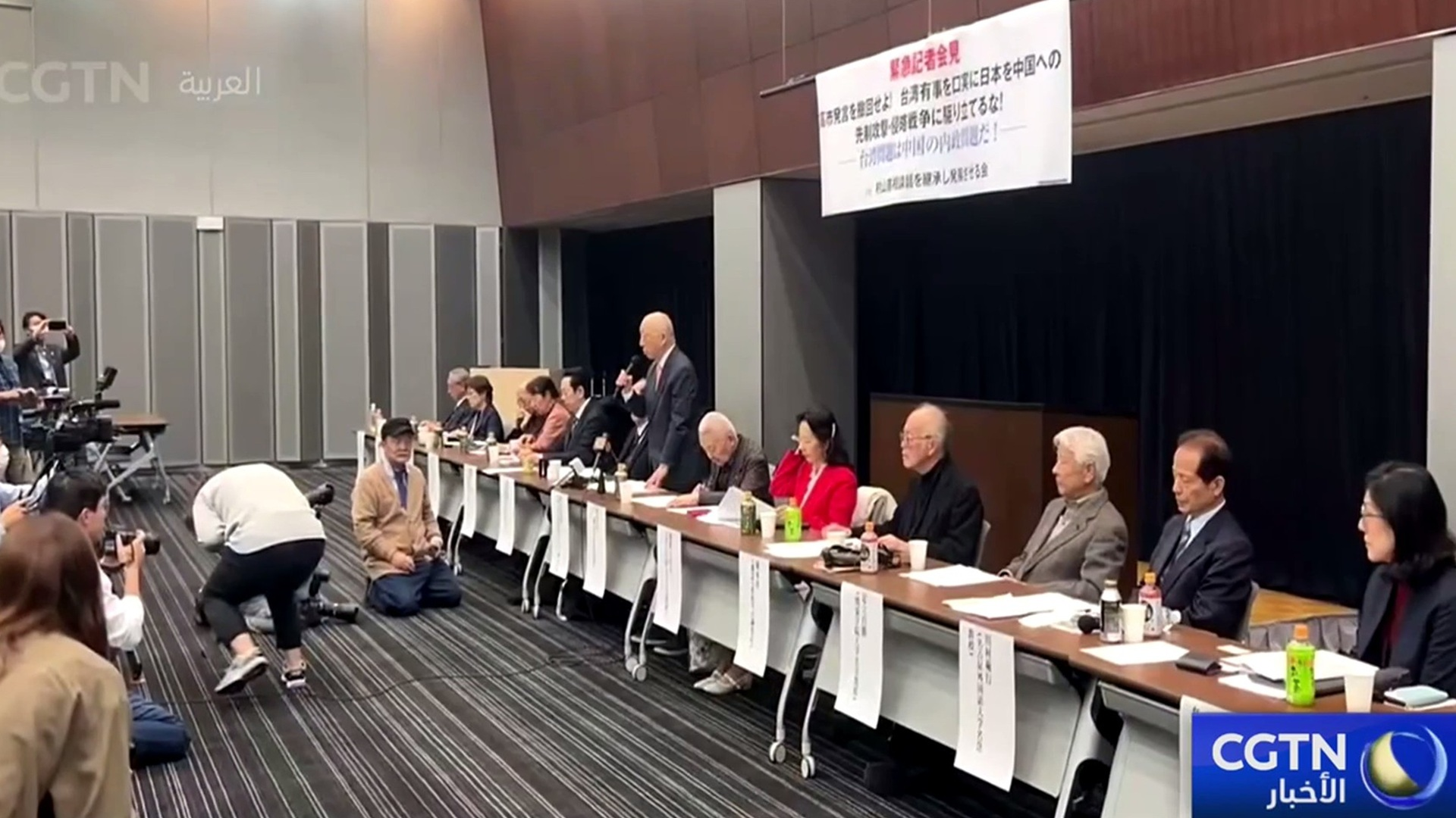 جمعية توريث وتعميم بيان موراياما باليابان تعقد مؤتمرا صحفيا تطالب فيه رئيسة الوزراء اليابانية بسحب تصريحاتها الخاطئة