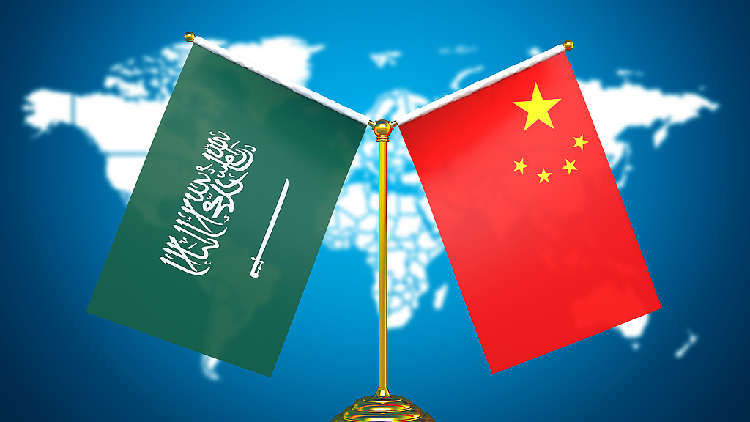 وزير الخارجية الصيني: يجب إدانة الهجمات على المدنيين والأهداف غير العسكرية