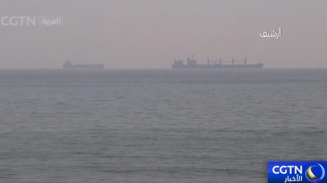 إيران: مضيق هرمز لن يفتح أمام "الأعداء" 